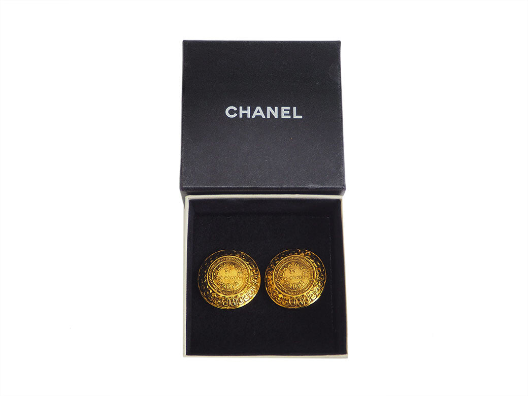 CHANEL Vintage Round Cambon Earrings Ladies 31 Le Cambon6