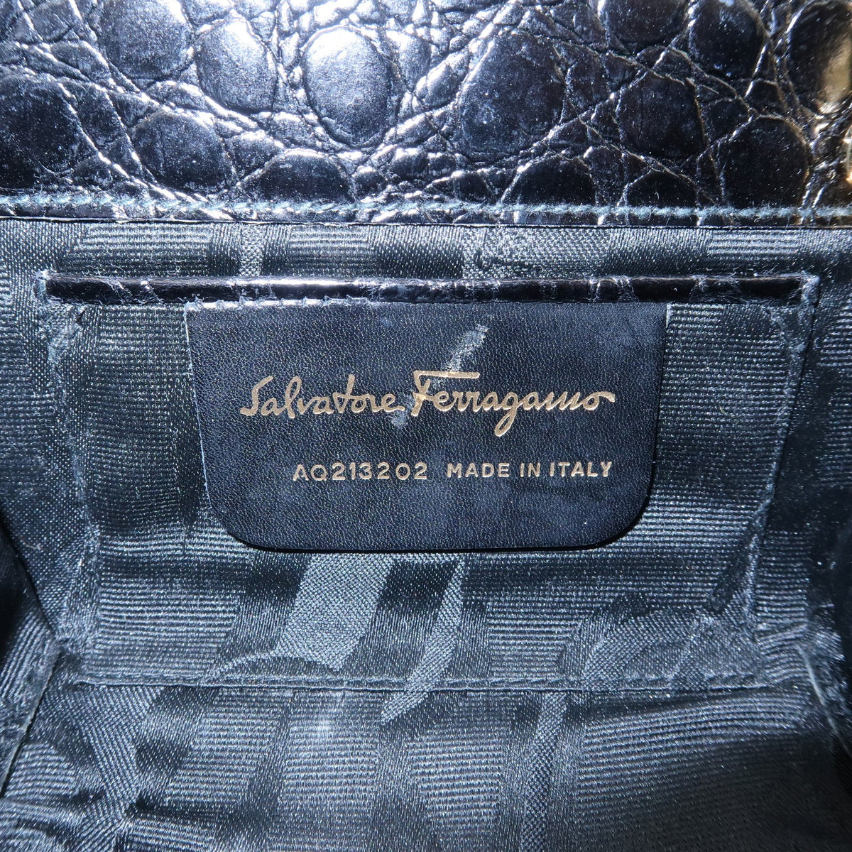 FERRAGAMO Vara Ribbon Chain Shoulder Bag Mini Black Leather Preowned Auth21