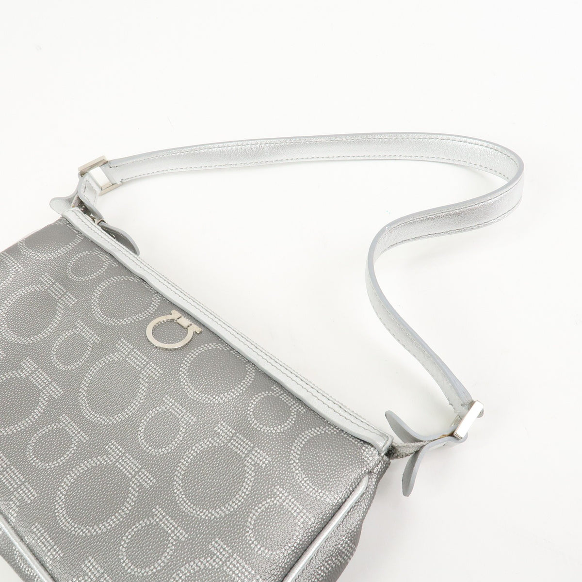 Ferragamo Gancini Logo Leather Shoulder Bag Hand Bag Silver Authentic Used F/S5