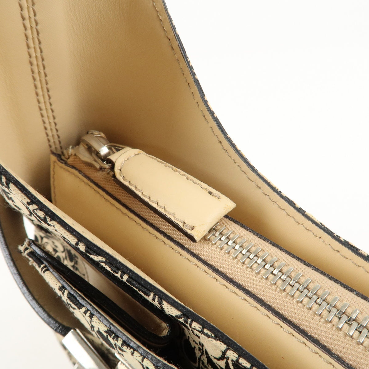 Ferragamo Gancini Hobo Shoulder Bag Canvas Leather Beige Black Preowned Auth17