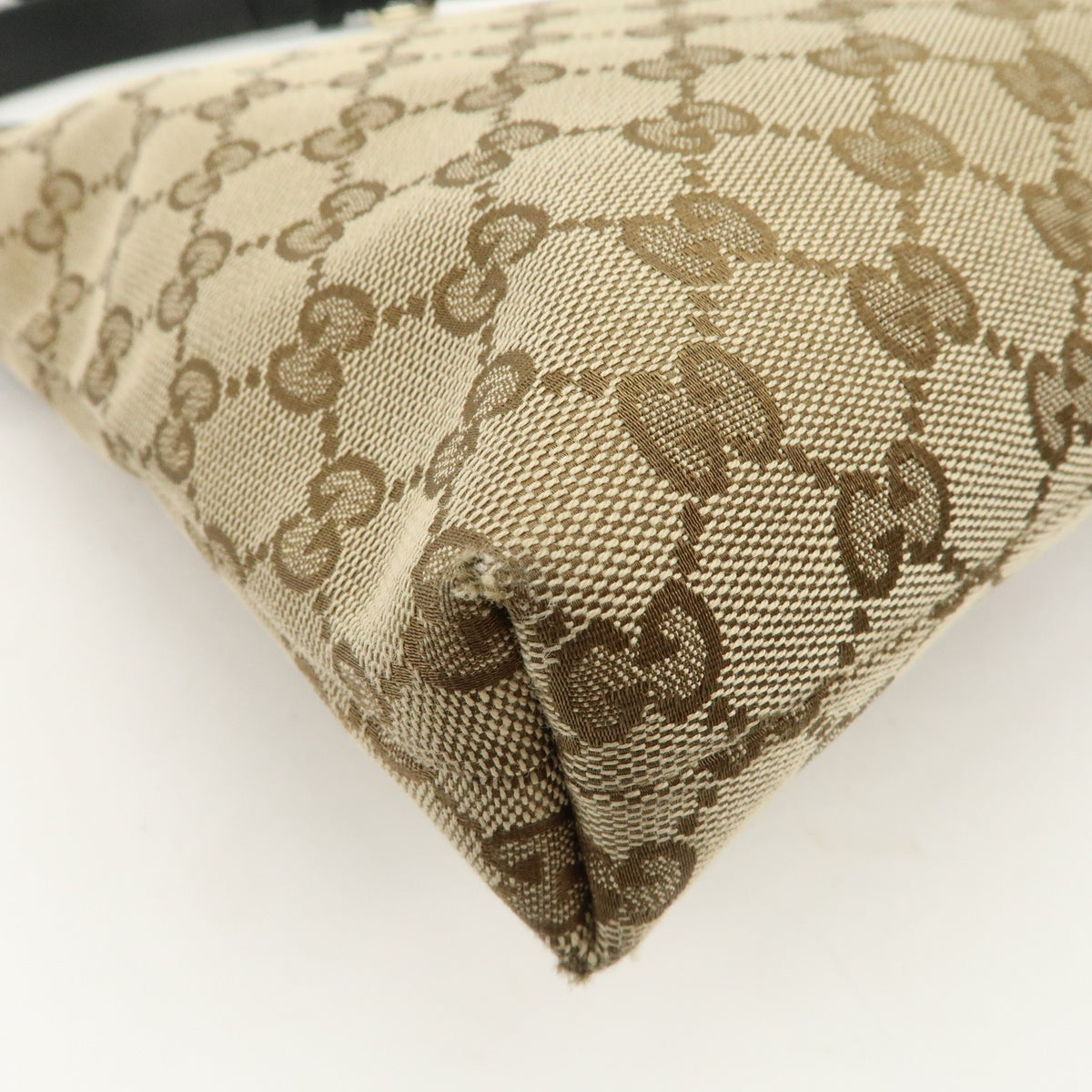GUCCI Sherry GG Canvas Leather Shoulder Bag Beige Black 388926 Auth Used F/S11