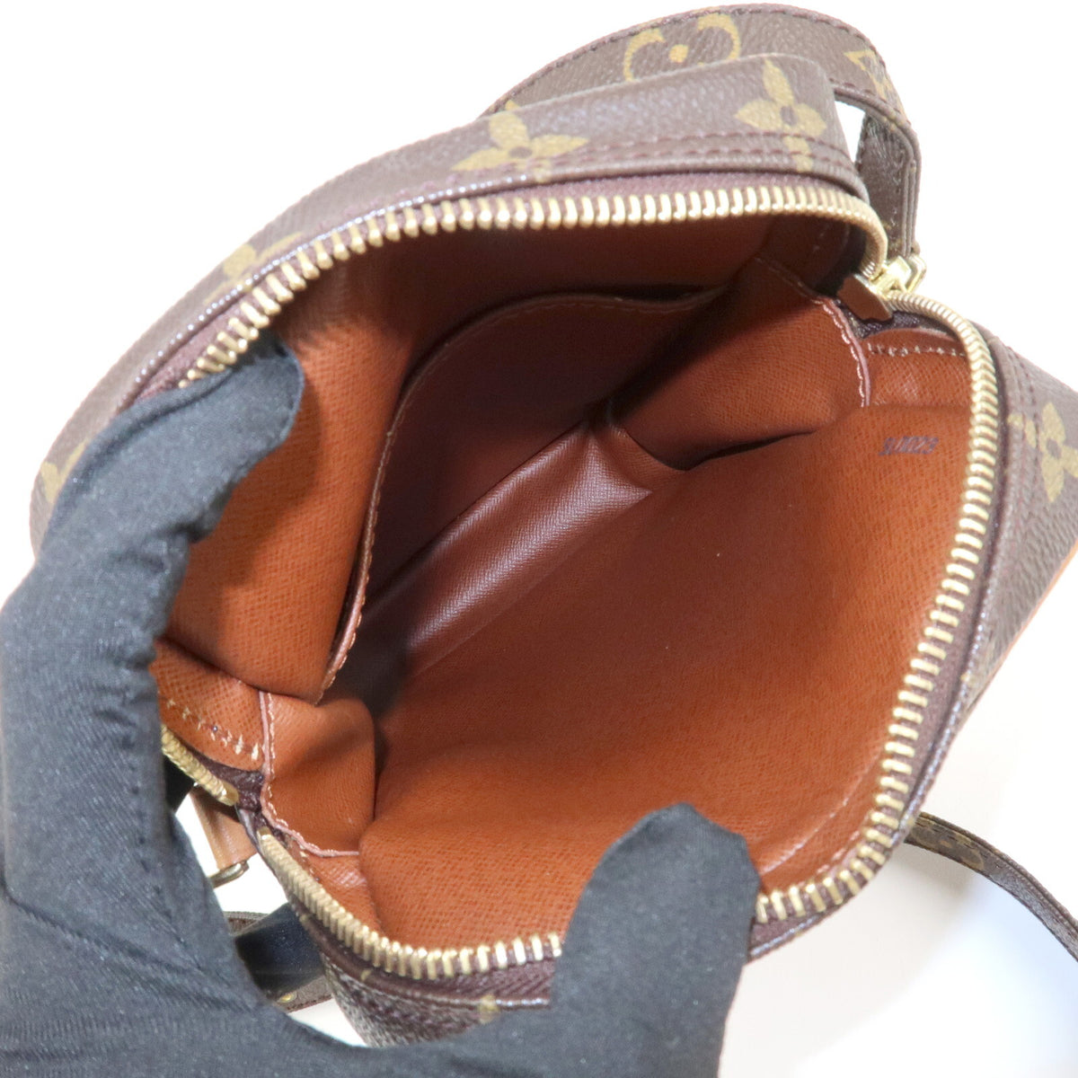 LOUIS VUITTON Monogram Danube Crossbody Shoulder Bag M45266 Preowned Auth19