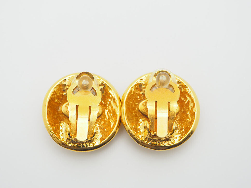 CHANEL Vintage Round Coco Earrings Gold Ladies 94P Metal Bordered Logo Reuse4