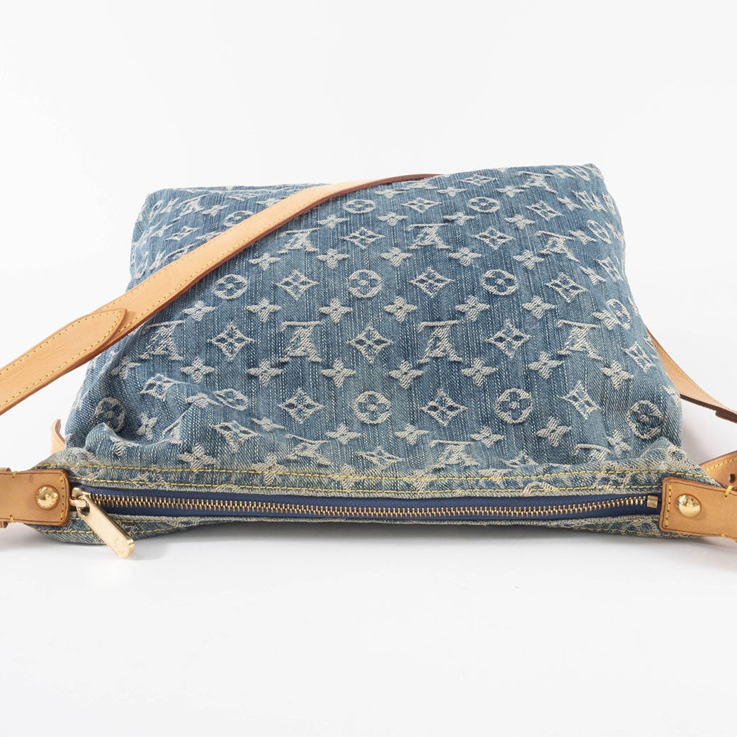 Louis Vuitton Baggy GM Monogram Denim Crossbody Shoulder Bag Hobo Blue Preowned4