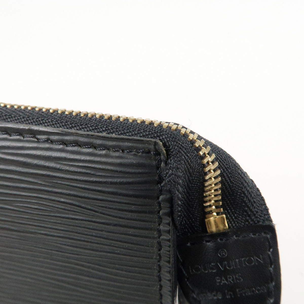 LOUIS VUITTON Pochette Accessoires Black Epi Leather Handbag M52942 Preowned12