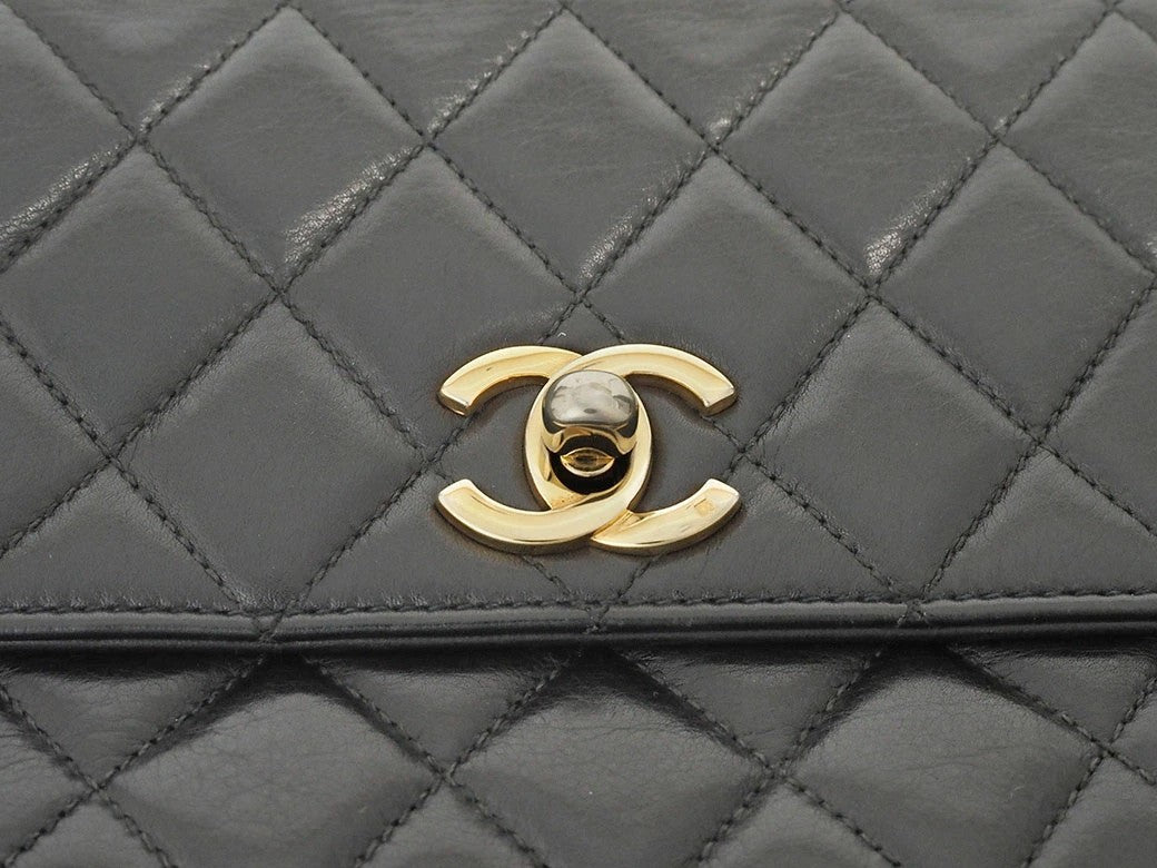 CHANEL Matelasse Waist Bag 70 Quilted Belt Bag Black Vintage Mini Preowned Auth10