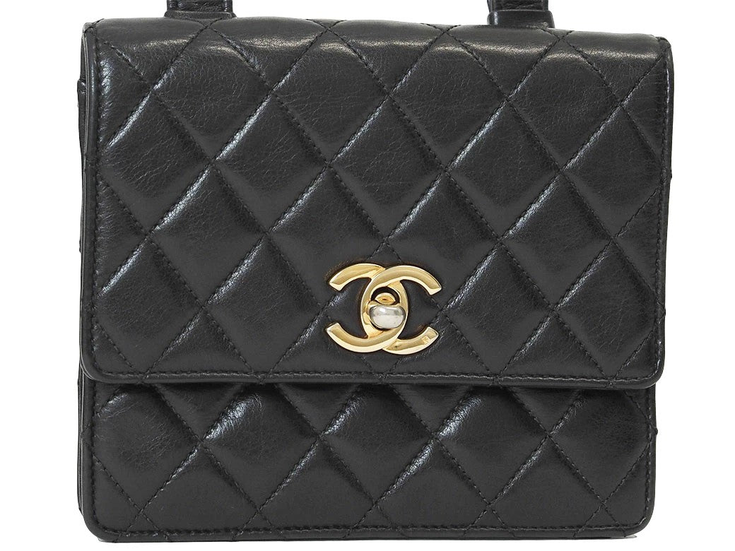 CHANEL Matelasse Waist Bag 70 Quilted Belt Bag Black Vintage Mini Preowned Auth1