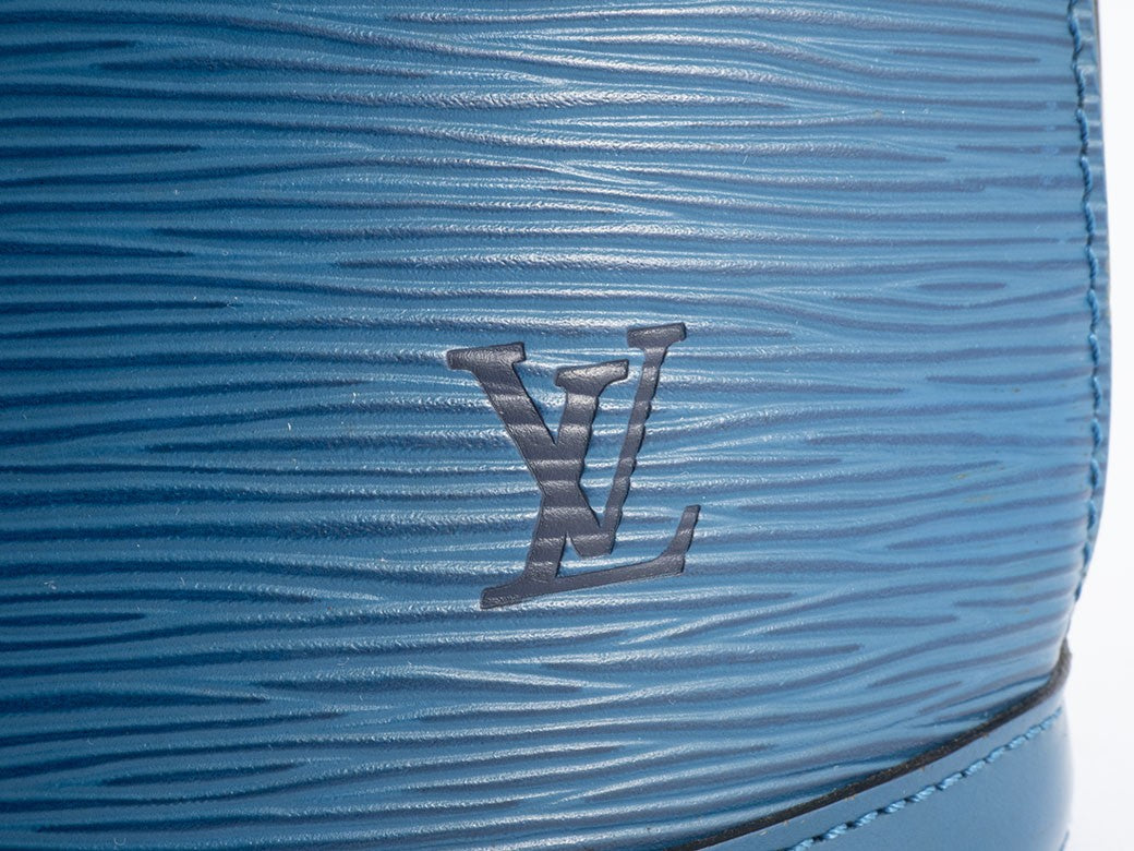 LOUIS VUITTON Cluny Epi Leather Toledo Blue Shoulder Bag M55225 Preowned Auth16
