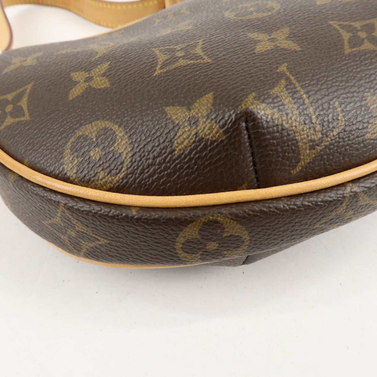 Louis Vuitton Monogram Pochette Croissant Shoulder Bag M51510 Preowned Auth13