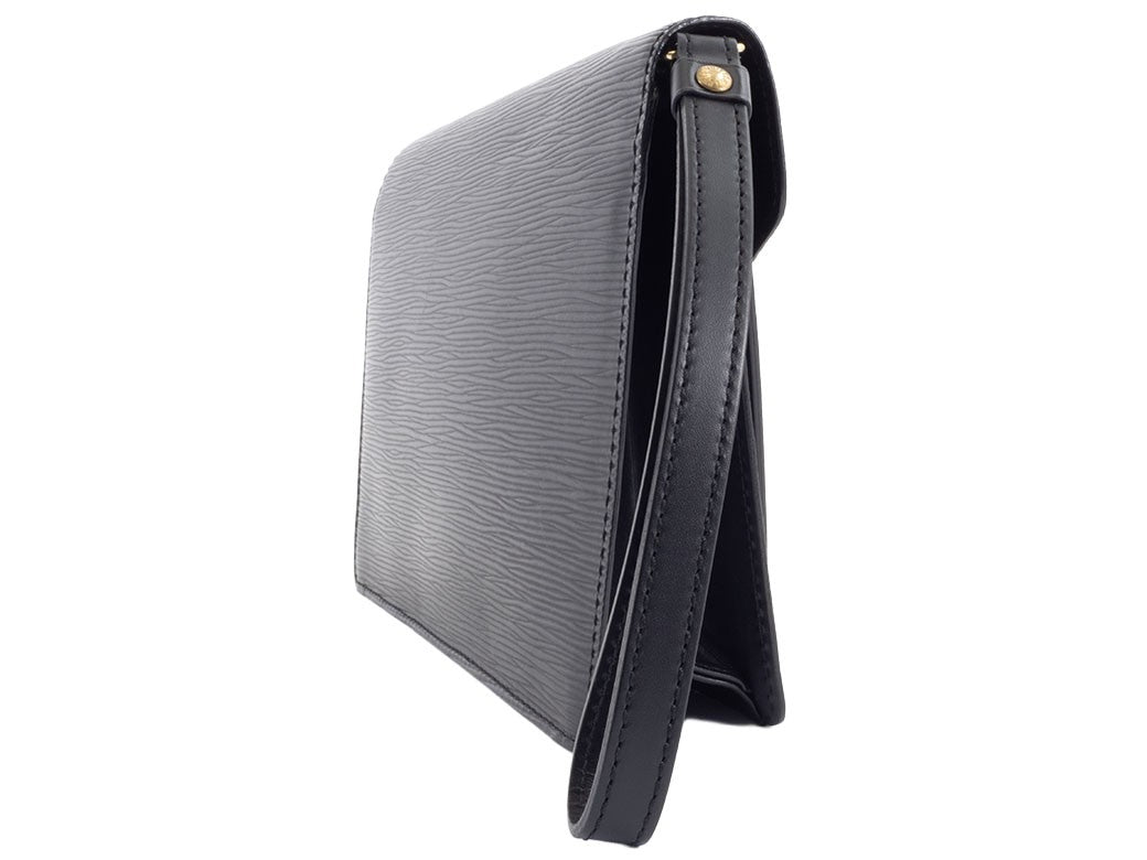 LOUIS VUITTON Pochette Serie Dragonne Second Bag M52612 Epi Leather Black Reuse4
