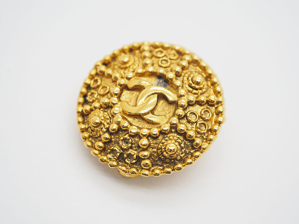 CHANEL Vintage Coco Round Earrings Brion Gold Ladies Round Reuse Used Preowned6
