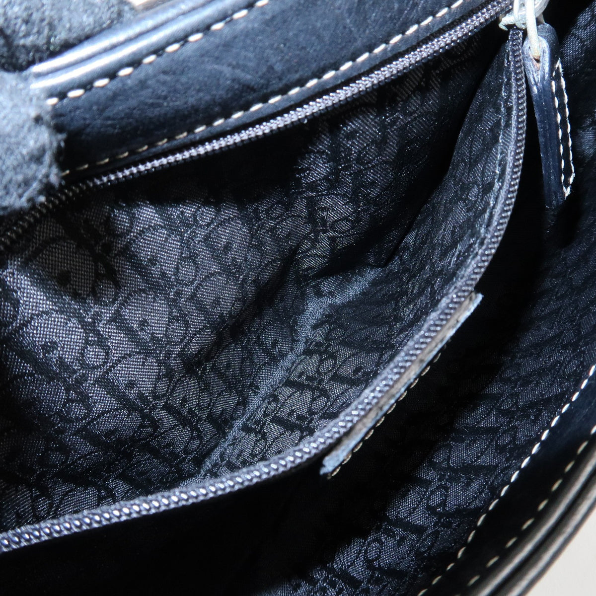 Christian Dior CD Logo Shoulder Bag Black Leather Womens Handbag Preowned Auth22