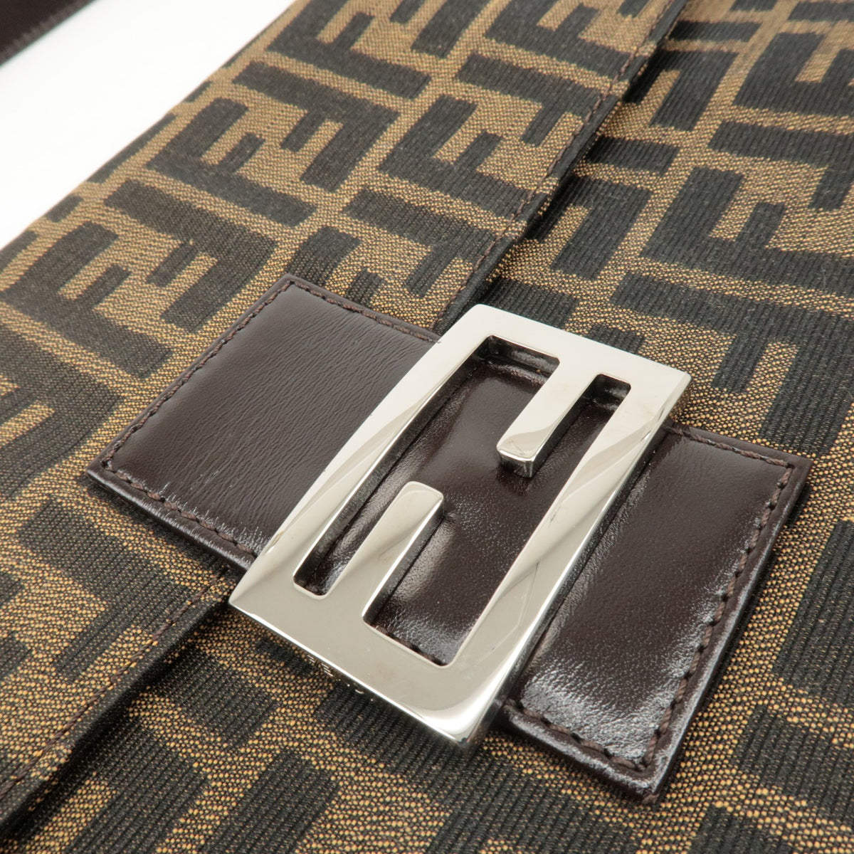 FENDI Zucca Tobacco Brown Canvas Leather Shoulder Bag 0916322 Y2K Preowned Auth15