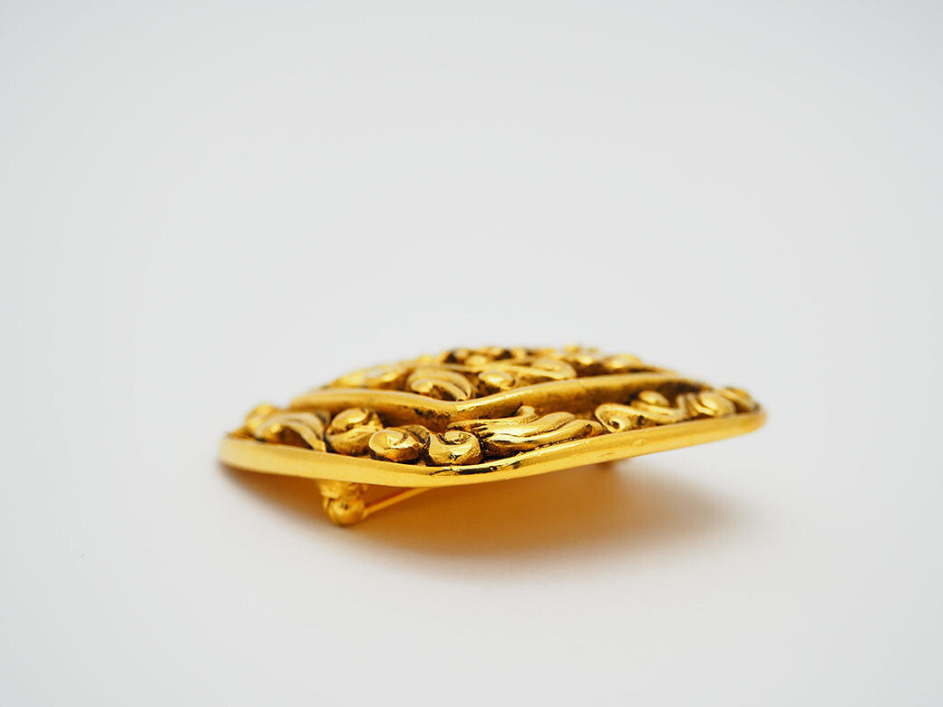 Chanel Vintage Diamondshaped Coco Brooch Gold Women's Arabesque Vine Arabesque1