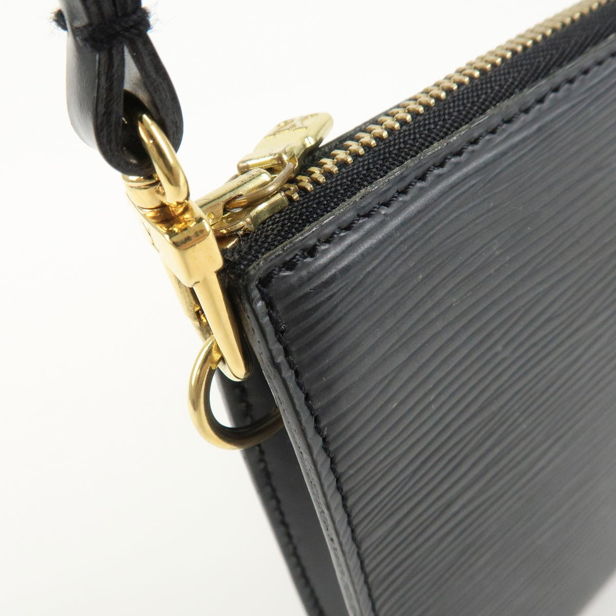 Louis Vuitton Epi Pochette Accessoires Hand Bag Noir M52942 Authentic Used F/S14