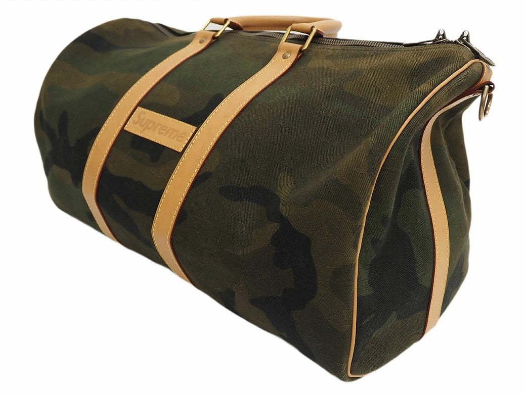 LV x Supreme Keepall Bandouliere Camo Travel Bag M43466 Khaki Men's Preowned3