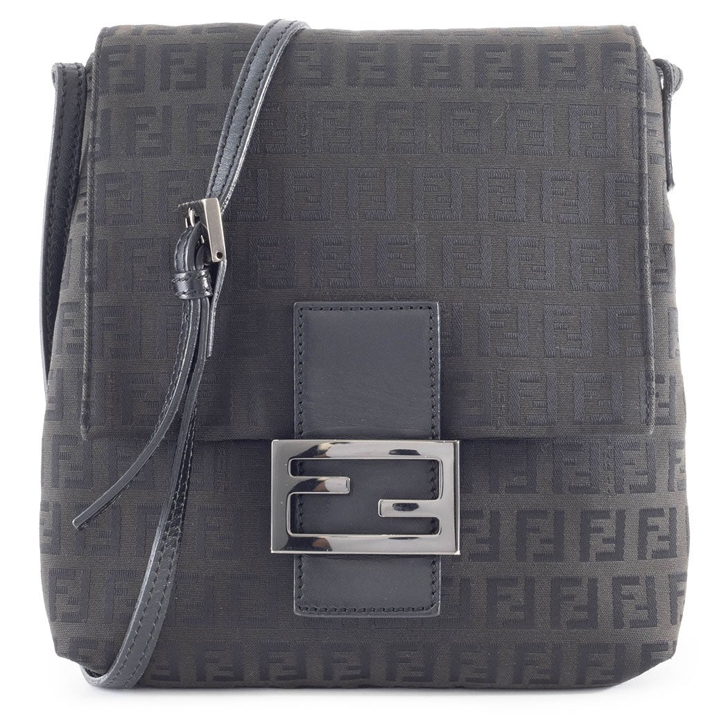 FENDI Zucchino Canvas Black Crossbody Shoulder Bag Messenger Preowned Auth0