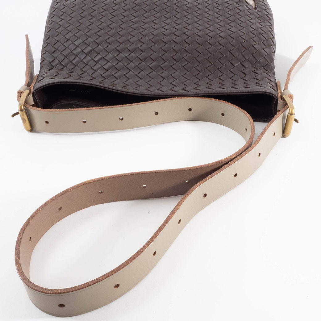BOTTEGA VENETA Intrecciato Dark Brown Leather Crossbody Shoulder Bag Preowned7