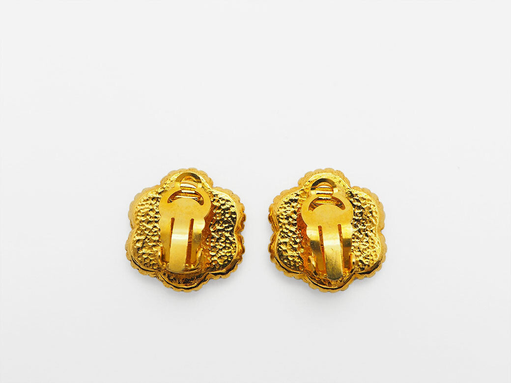 CHANEL Vintage Flower Coco Earrings 96A Gold Ladies Dot Frame Reuse Used2