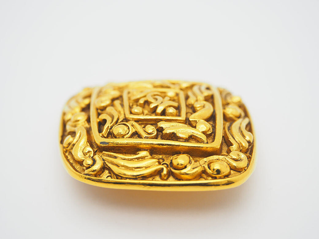 Chanel Vintage Diamondshaped Coco Brooch Gold Women's Arabesque Vine Arabesque4
