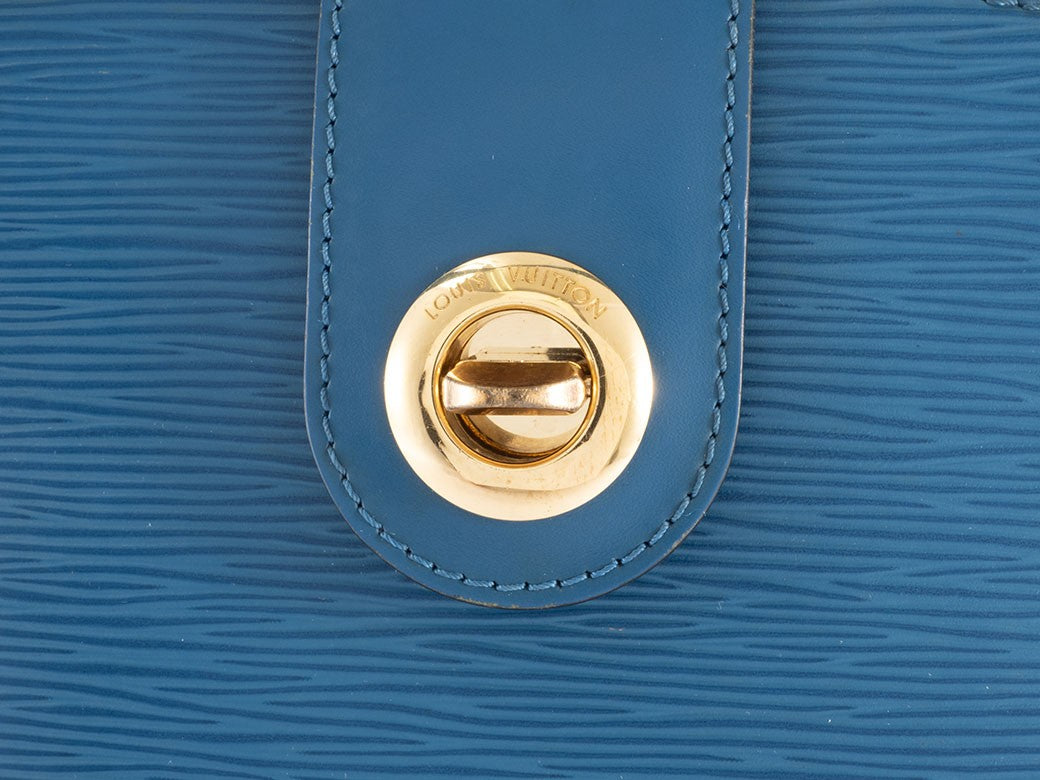 LOUIS VUITTON Cluny Epi Leather Toledo Blue Shoulder Bag M55225 Preowned Auth12