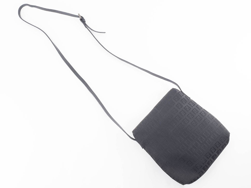 FENDI Zucchino Canvas Black Crossbody Shoulder Bag Messenger Preowned Auth8