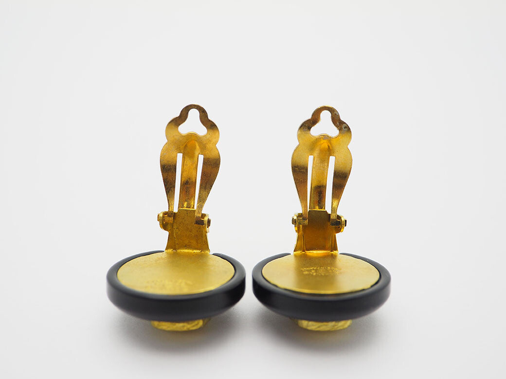CHANEL Vintage Coco Chanel Earrings Black x Gold Ladies 95P Cameostyle8