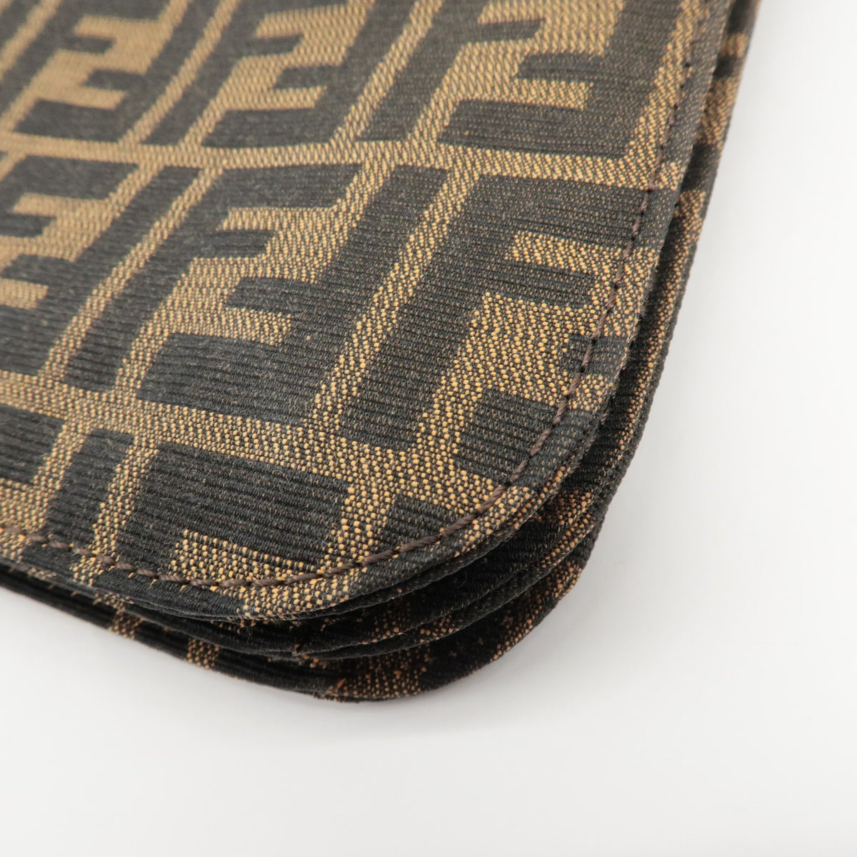 FENDI Zucca Tobacco Brown Canvas Leather Shoulder Bag 0916322 Y2K Preowned Auth12
