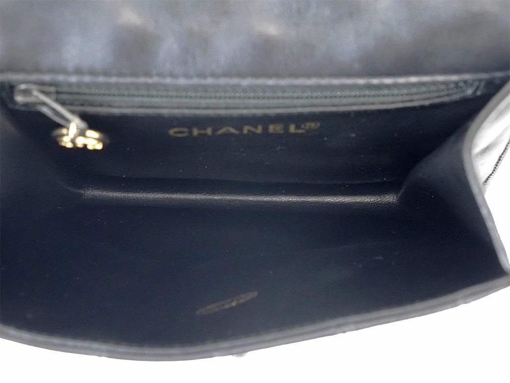 CHANEL Matelasse Waist Bag 70 Quilted Belt Bag Black Vintage Mini Preowned Auth6