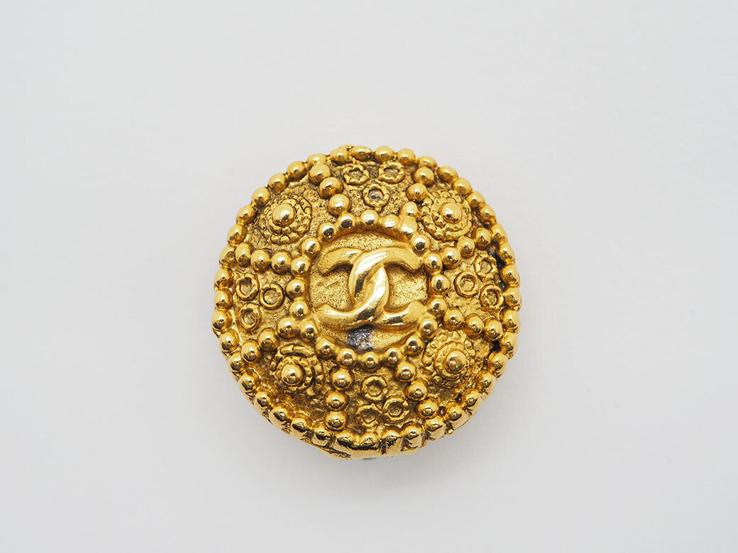 CHANEL Vintage Coco Round Earrings Brion Gold Ladies Round Reuse Used Preowned4