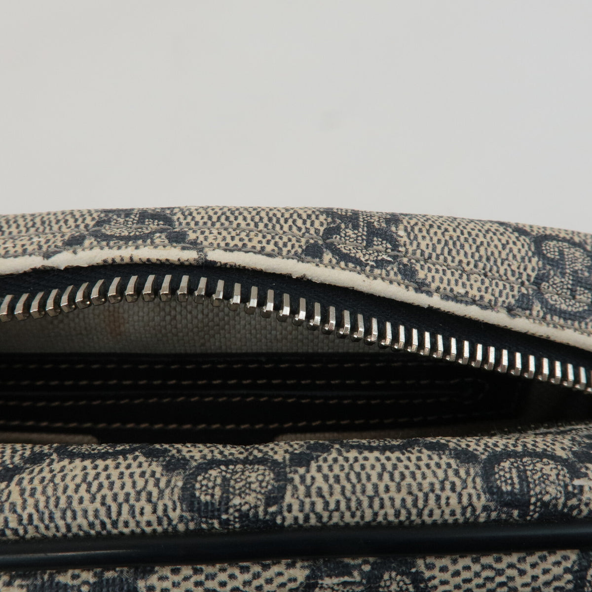 GUCCI GG Supreme Canvas Leather Shoulder Bag Navy Beige Vintage 233268 Preowned20