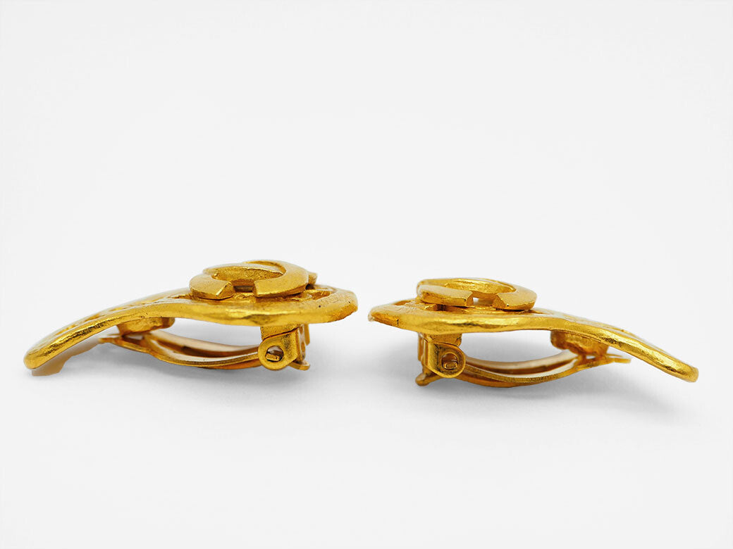 CHANEL 95A Coco Earrings Droplets Magadama Reuse Used Preowned1