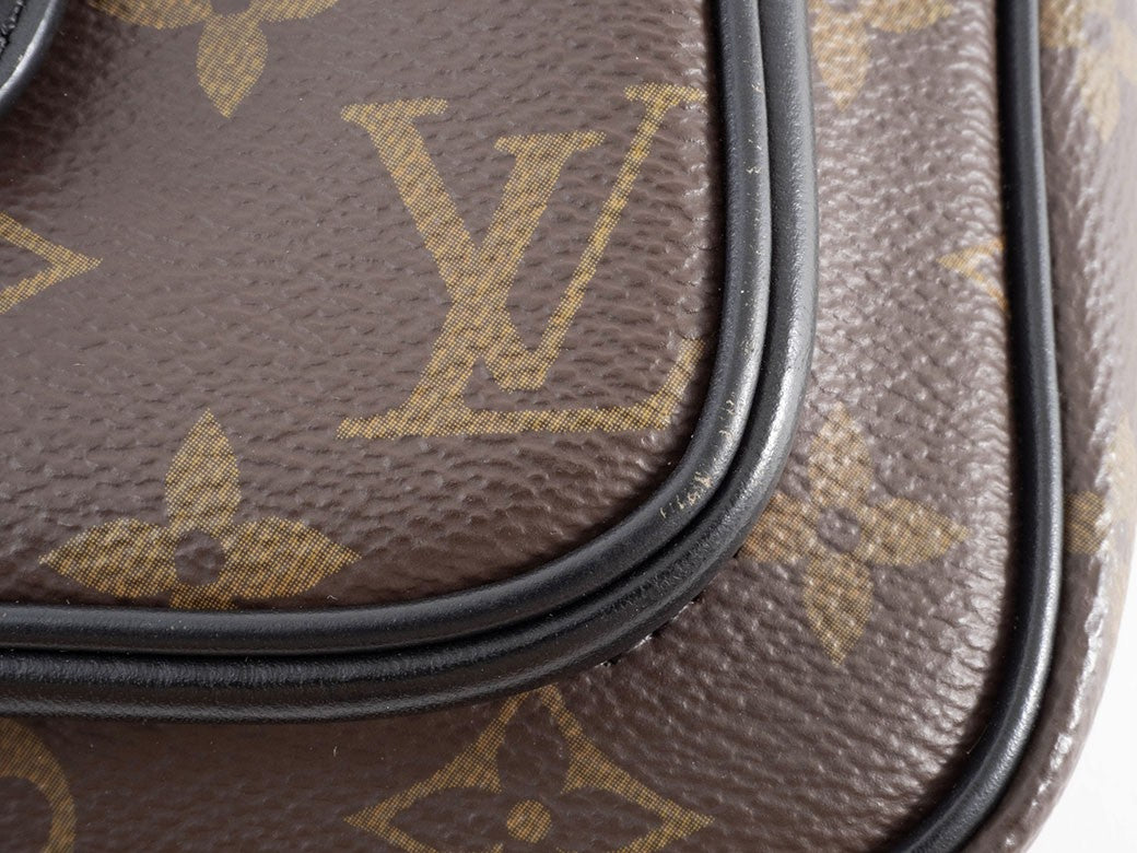 Louis Vuitton Christopher Wearable Wallet Shoulder Men's Monogram Brown Used3