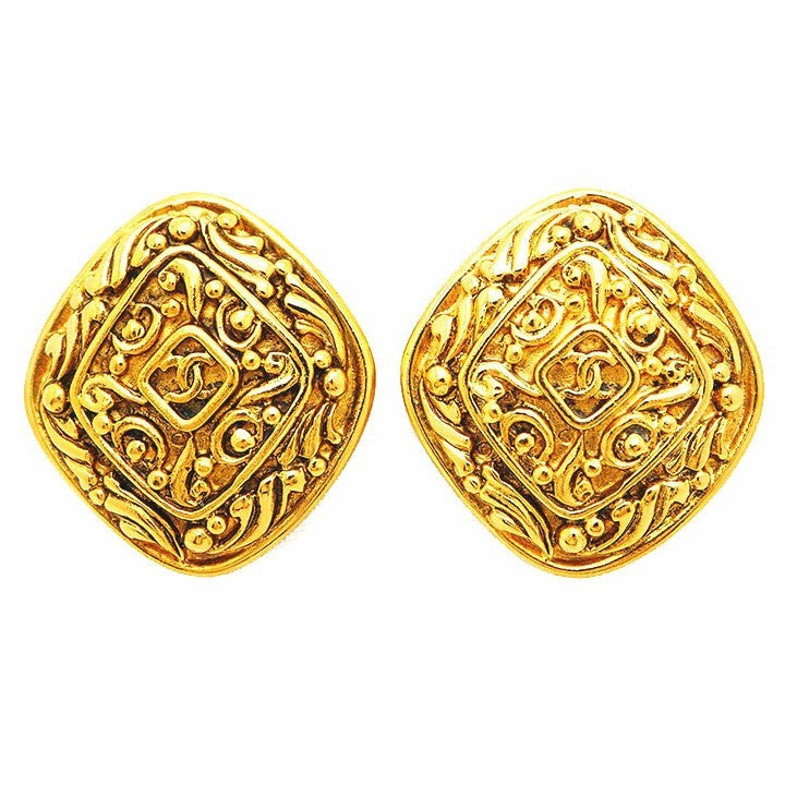 CHANEL Vintage Rhombus Arabesque Coco Earrings Gold Small Ladies Reuse Used0