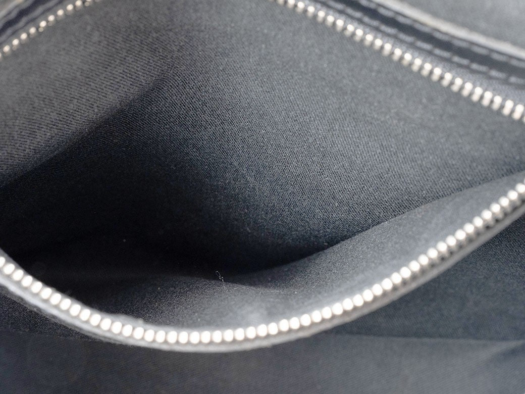 Louis Vuitton Yaranga Taiga Leather Crossbody Shoulder Bag Ardoise Preowned22