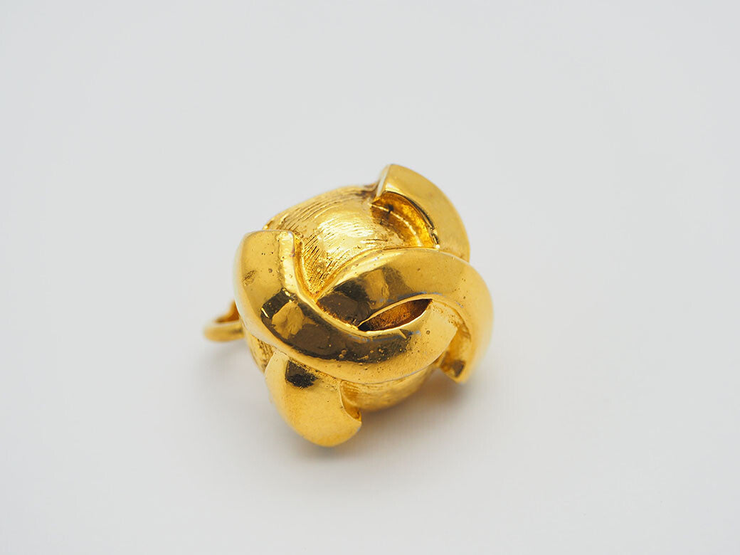 CHANEL Vintage Coco Earrings Gold Ladies Round Round Coco Mark Preowned Auth5