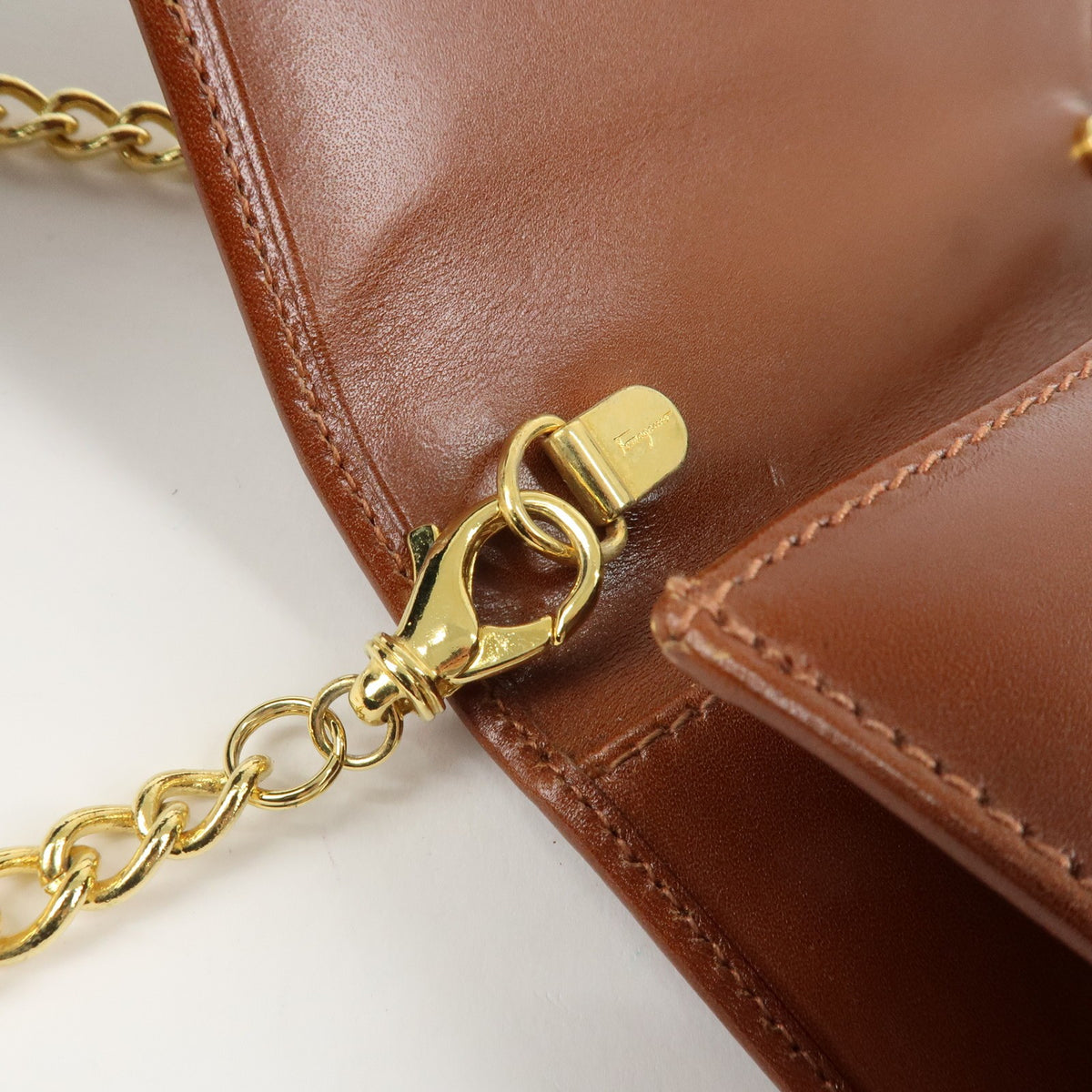 Ferragamo Gancini Leather Chain Shoulder Bag Brown Gold HDW Authentic Used F/S8