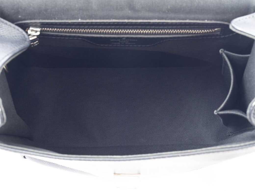 Louis Vuitton Yaranga Taiga Leather Crossbody Shoulder Bag Ardoise Preowned19