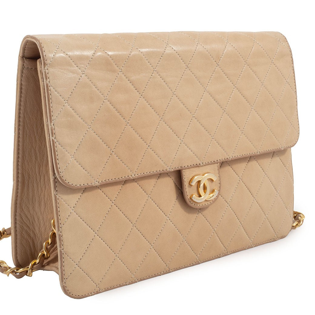 CHANEL Matelasse Womens Chain Shoulder Bag Beige Leather Vintage Preowned3