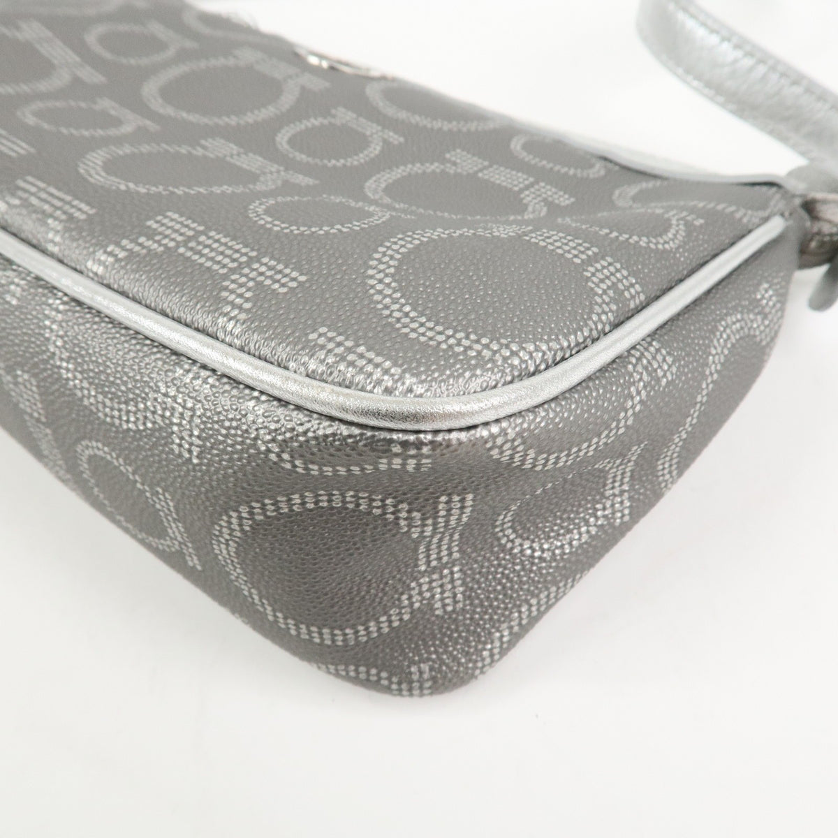 Ferragamo Gancini Logo Leather Shoulder Bag Hand Bag Silver Authentic Used F/S9