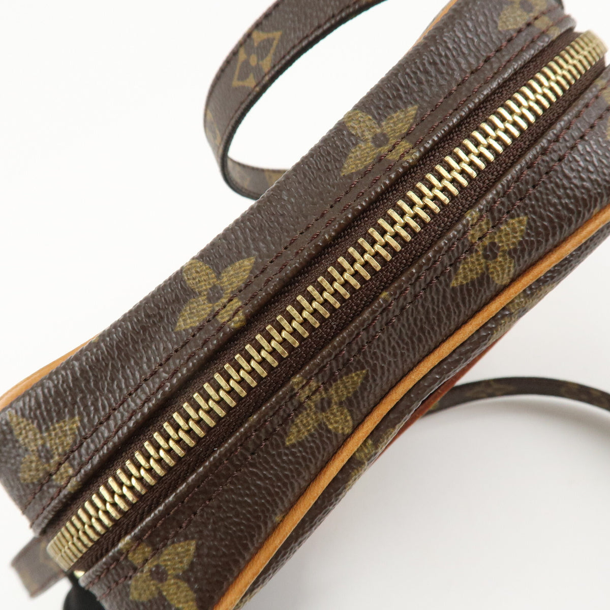 LOUIS VUITTON Monogram Danube Crossbody Shoulder Bag M45266 Preowned Auth17