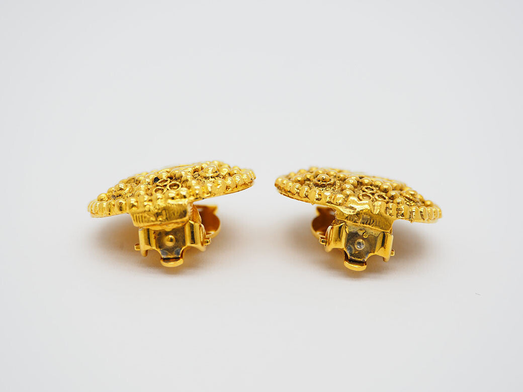 CHANEL Vintage Coco Round Earrings Brion Gold Ladies Round Reuse Used Preowned2