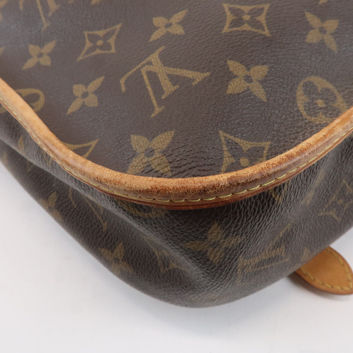 LOUIS VUITTON Gongo MM Monogram Messenger Crossbody Bag M40116 Preowned Auth17
