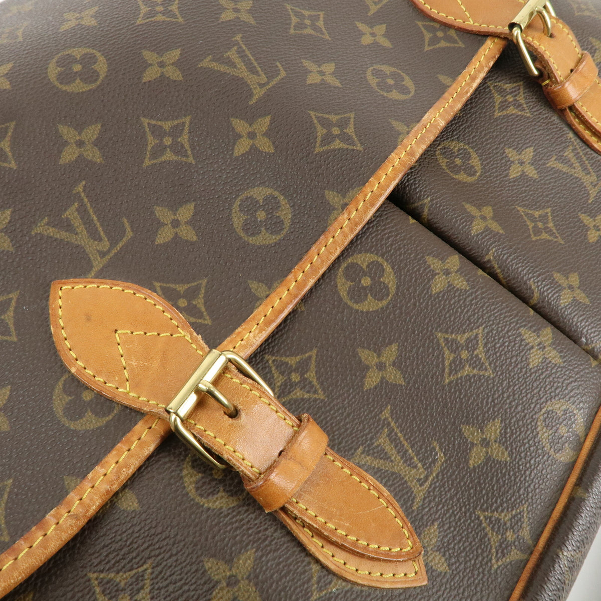 LOUIS VUITTON Monogram Gibessiere GM Crossbody Shoulder Bag Preowned Auth11