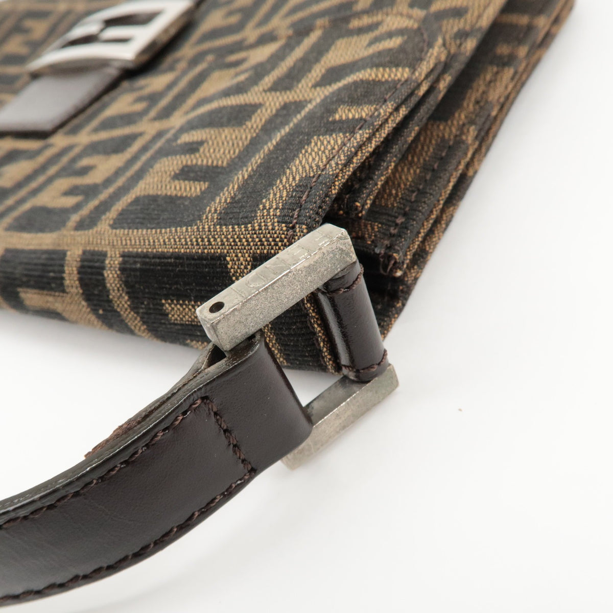 FENDI Zucca Tobacco Brown Canvas Leather Shoulder Bag 0916322 Y2K Preowned Auth7