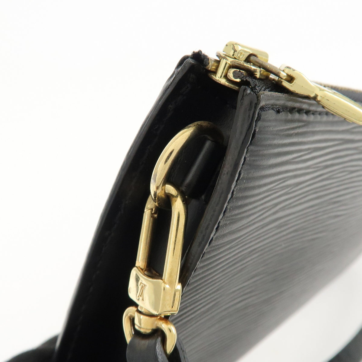 LOUIS VUITTON Pochette Accessoires Black Epi Leather Handbag M52942 Preowned14