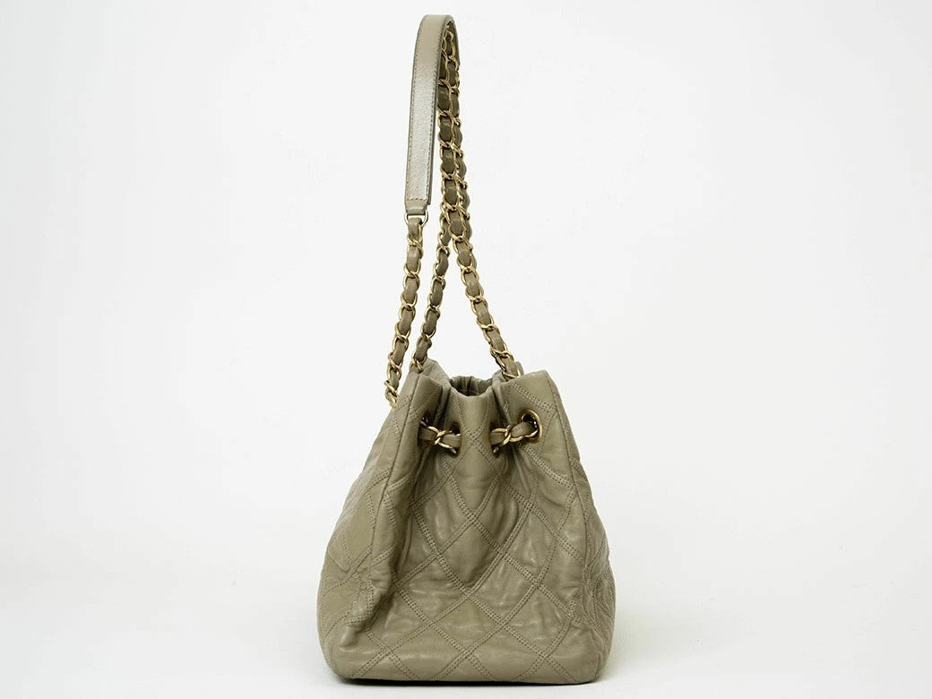 CHANEL Bicolore Leather Chain Shoulder Tote Bag Beige Convertible Preowned Auth2