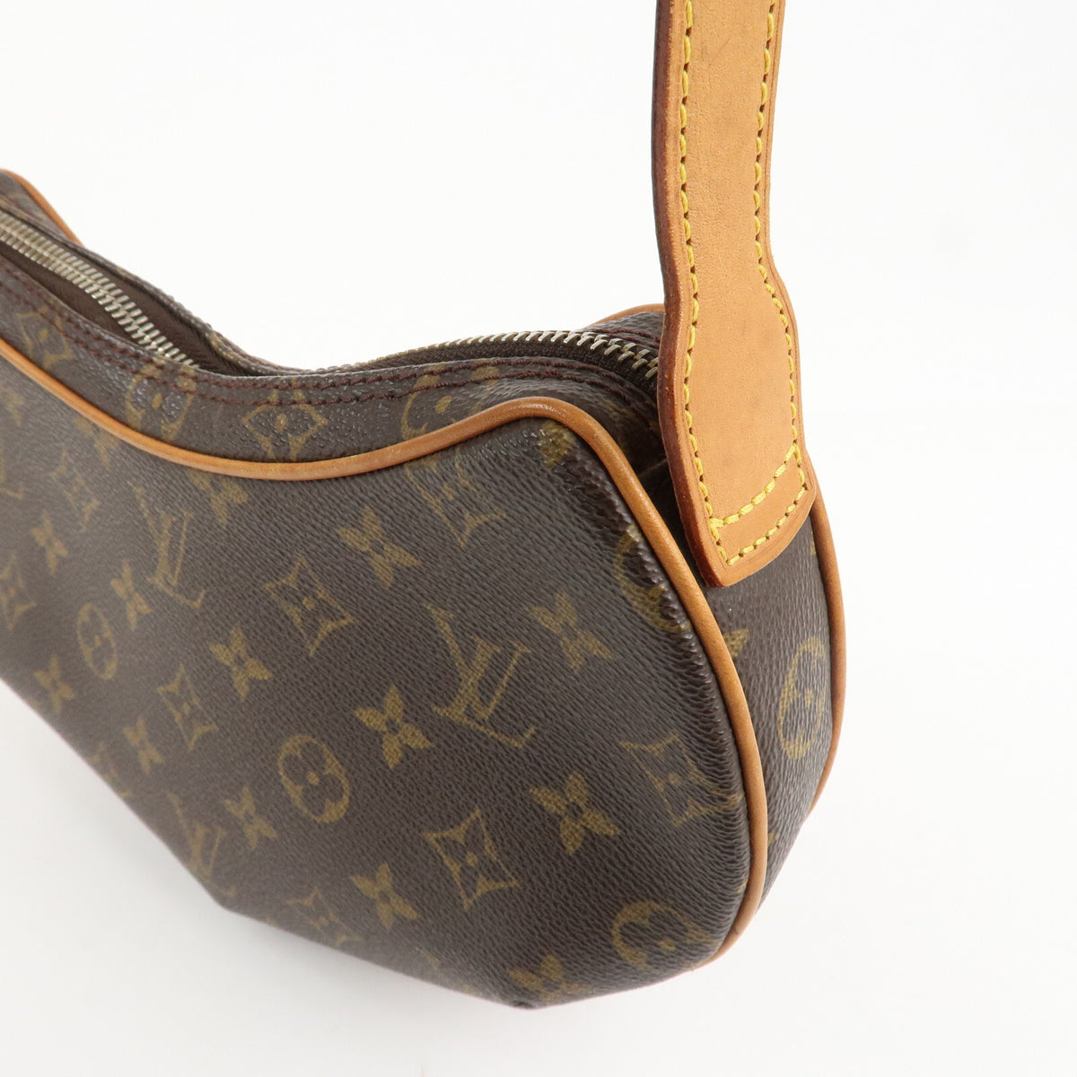 LOUIS VUITTON Pochette Croissant Monogram Shoulder Bag M51510 Preowned Auth11