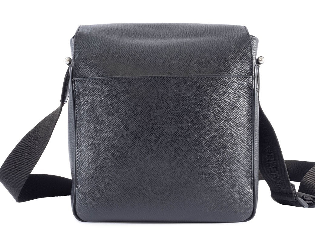 Louis Vuitton Yaranga Taiga Leather Crossbody Shoulder Bag Ardoise Preowned3