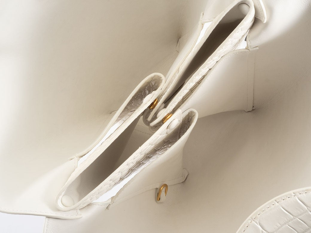 BOTTEGA VENETA Doll Handbag Crocodile Embossed Leather White Preowned Auth8